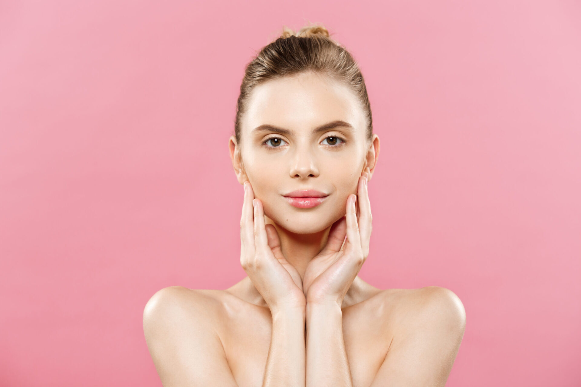 Langkah Rutinitas Sederhana Skincare Untuk Mencerahkan Wajah
