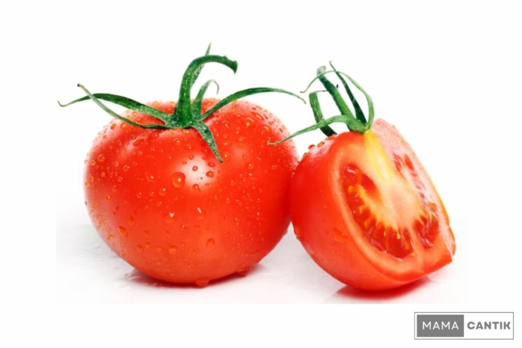 Masker tomat untuk bintik hitam