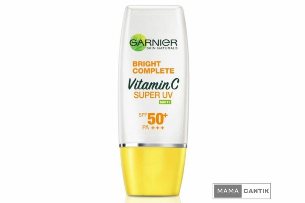 Garnier bright complete vitamin c super uv matte spf 50+ pa+++